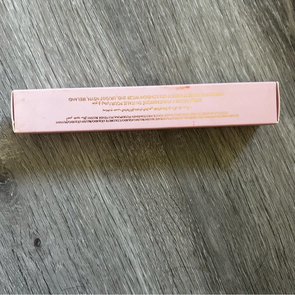 Charlotte Tilbury Matte Beauty Blush Wand - Pillow Top Peach Pop New!